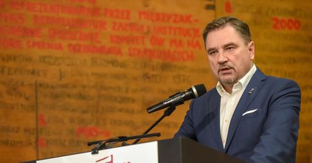 Pensja minimalna powyżej 4 tys. zł? "Na razie nas nie stać"