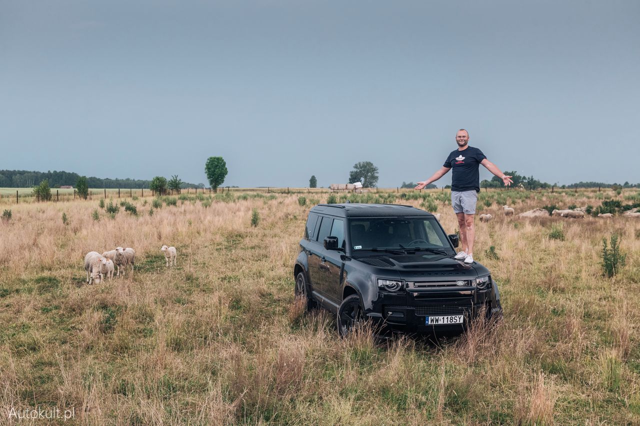 Land Rover Defender jest dokładnie tym jednym autem, które zrobi wszystko, czego od niego oczekujesz