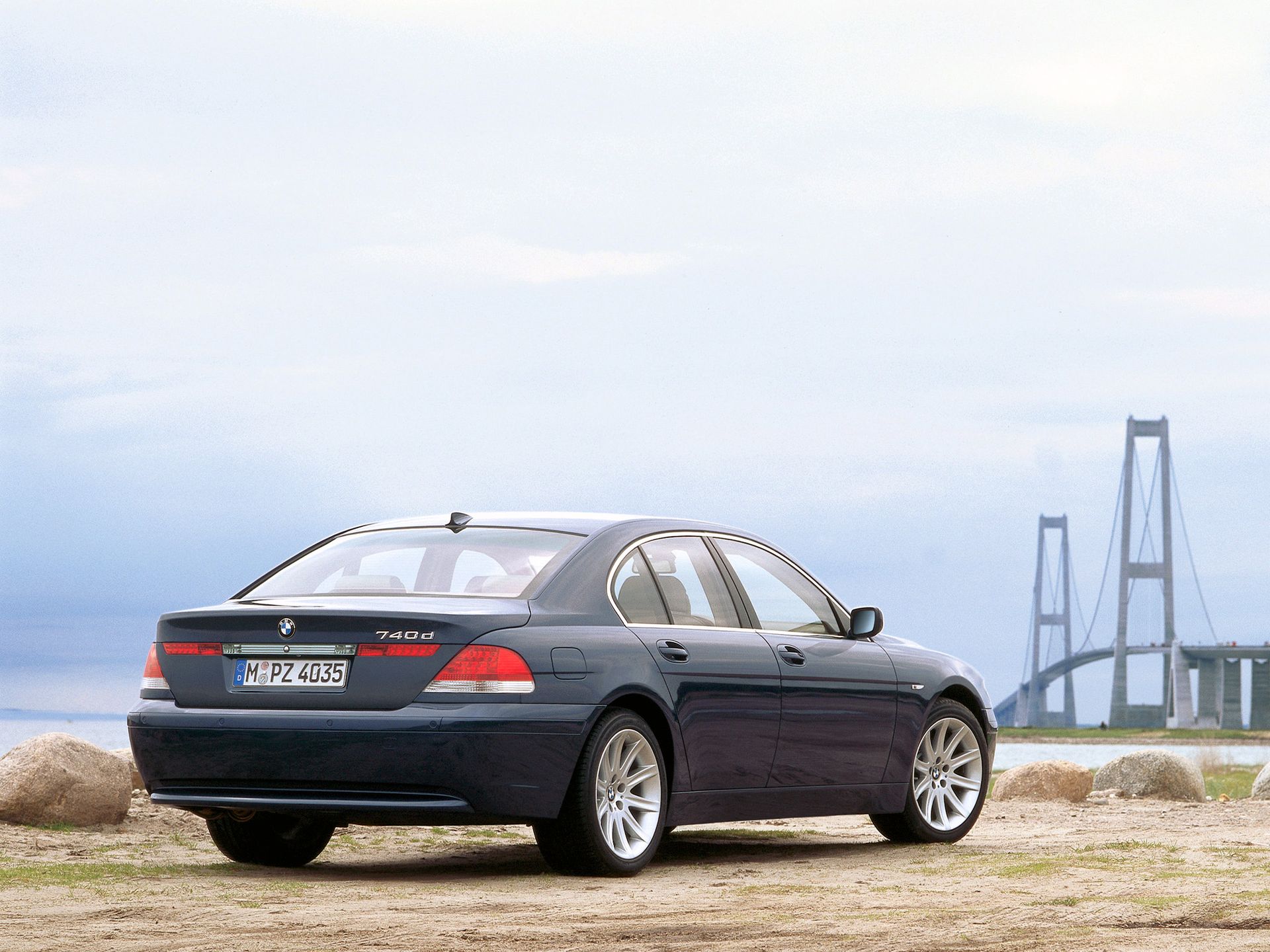 BMW Serii 7 11