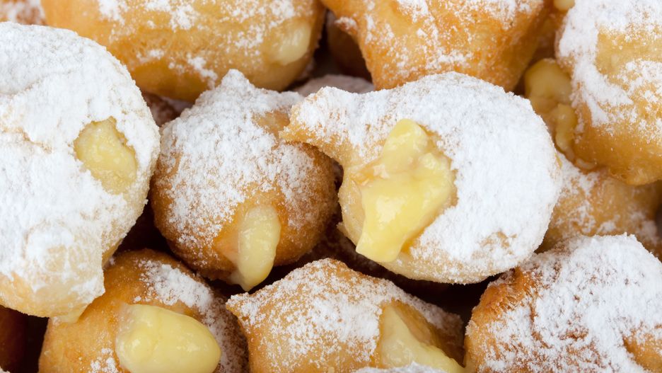 castagnole, carnevale, dolce, ricetta, dolci, ripiene, chantilly, crema, coriandolo, coriandoli, festa, zeppole, tortelli, milanesi, frittelle, castagne, romagna, fritti, fritte, tipico, zucchero, zucchero a velo, cibo, alimento, dessert, italiano, piatto, di, per, il, delle, con, alla