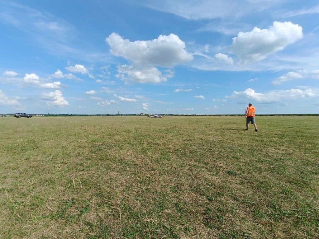Lot szybowcem z lotniska Rudniki