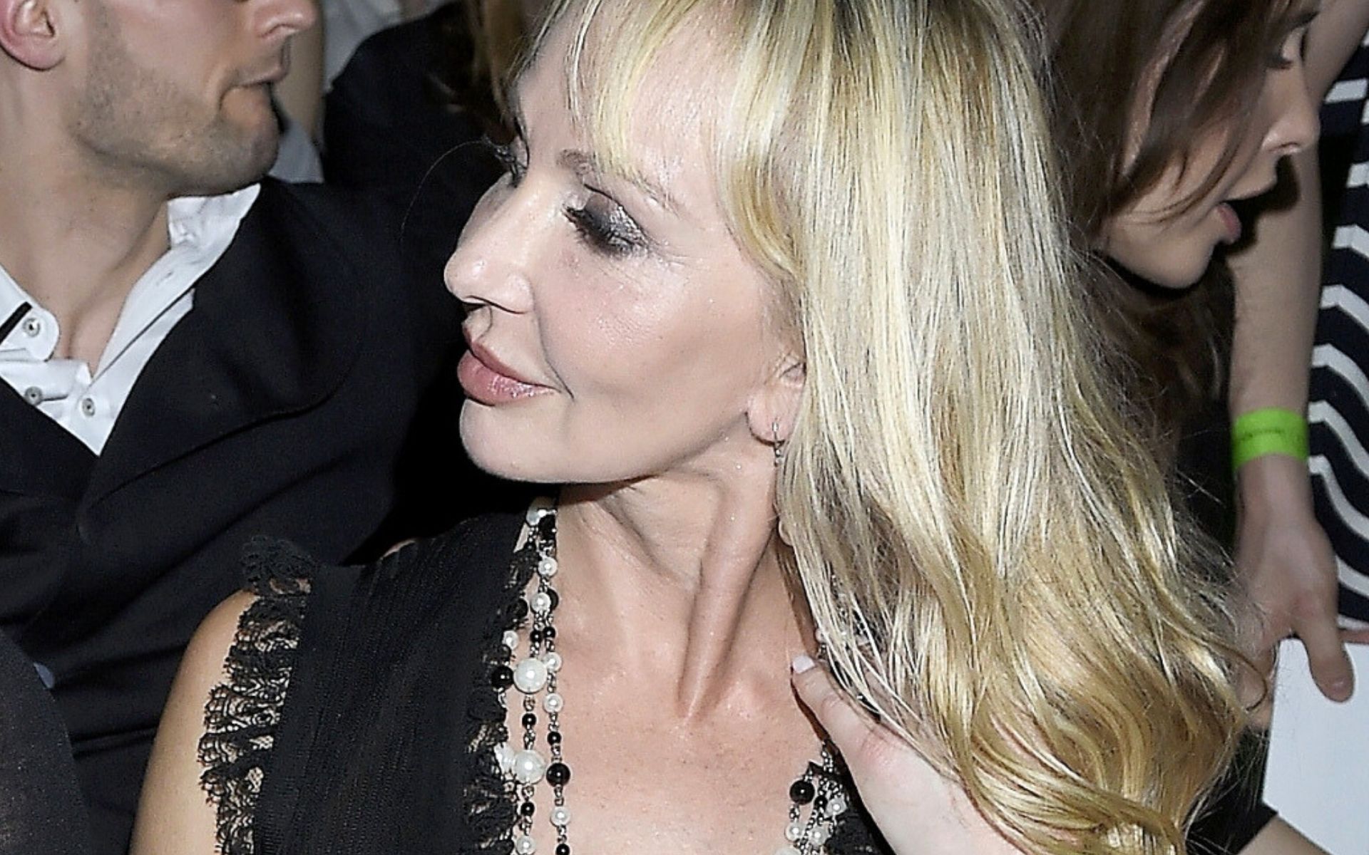 Helena Deeds