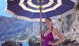 "One Big Happy": seksowna Kelly Brook w letnim wydaniu