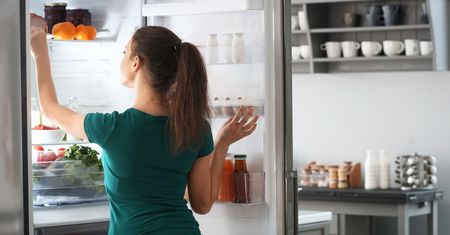 Wyjeżdżasz na urlop? Nie zapomnij zrobić z lodówka ważnej rzeczy, bo będziesz żałować