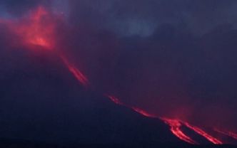 Spektakularna erupcja Etny. Niesamowite nagranie