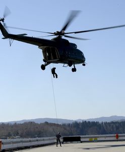 Runął ze śmigłowca. Wypadek podczas ćwiczeń antyterrorystów