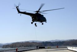 Runął ze śmigłowca. Wypadek podczas ćwiczeń antyterrorystów