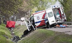 Bydlino. Wypadek na DK21 z udziałem karetki. Są ofiary