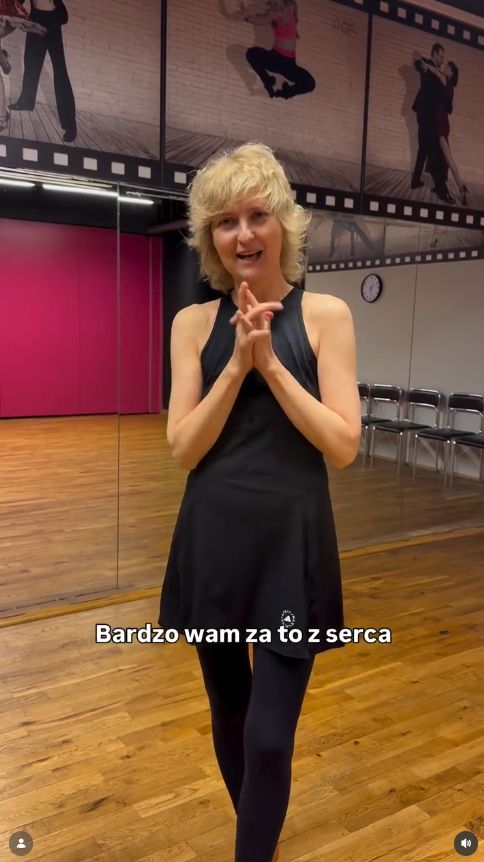 Izabela Kuna śmieszkuje z córką