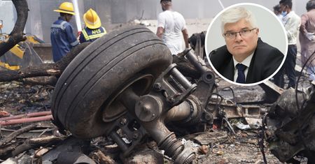 W Indiach rozbił się Dreamliner. Wiceminister Lasek: pierwsza katastrofa tego typu samolotu
