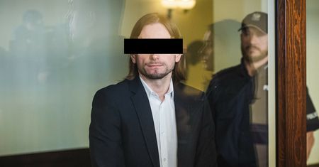 Ludzie stracili 851 mln zł. Słynny oszust chce wyjść na wolność?