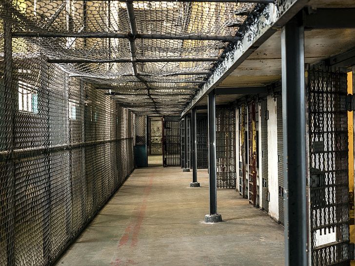 Więzienie (zdjęcie ilustracyjne)