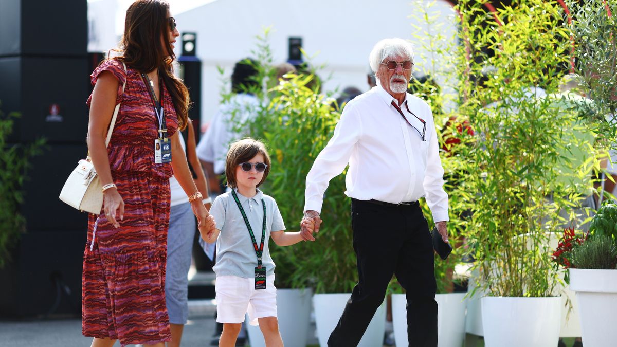 Getty Images / Clive Rose / Na zdjęciu: w środku Ace Ecclestone i Berrnie Ecclestone