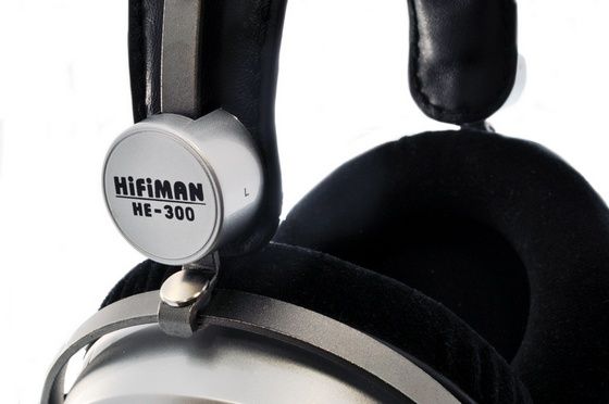 HiFiMAN HE-300 słuchawki zbliżenie headphones magnification
