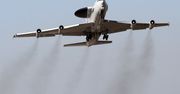 Co robi AWACS nad Warszawą? Samolot z potężnym radarem krąży nad miastem