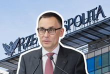 Wojciech Kuśpik na tle siedziby Gremi Media, fot. mat. prasowe