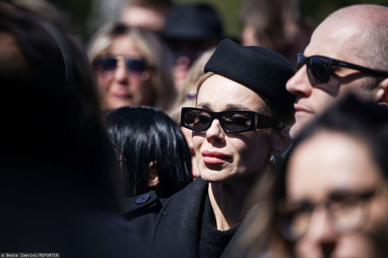 Doda na pogrzebie Łukasza Litewki w Sosnowcu. Wokalistka nie kryła emocji