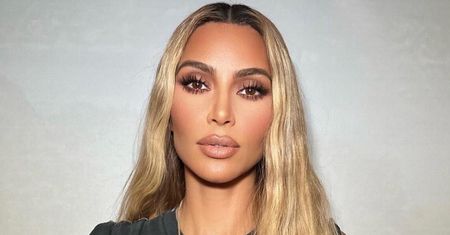 Kim Kardashian już tak nie wygląda! Zafundowała sobie GRZYWKĘ... (ZDJĘCIA)