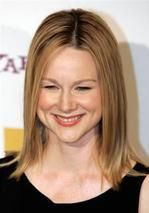 Laura Linney zastąpi ciężarną Jennifer Jason Leigh