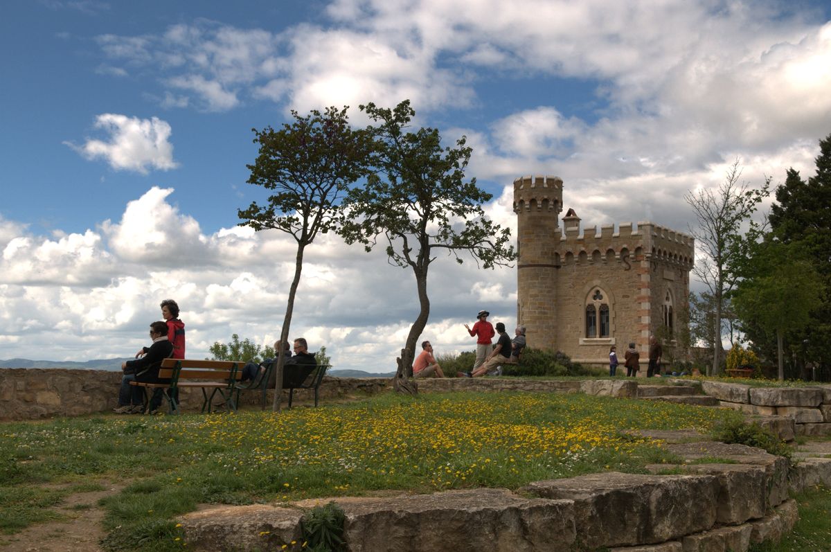 Wioska Rennes Le Château we Francji. Skrywa kościelne sekrety