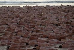Tysiące nagich osób na plaży w Australii. "Byłam przerażona"