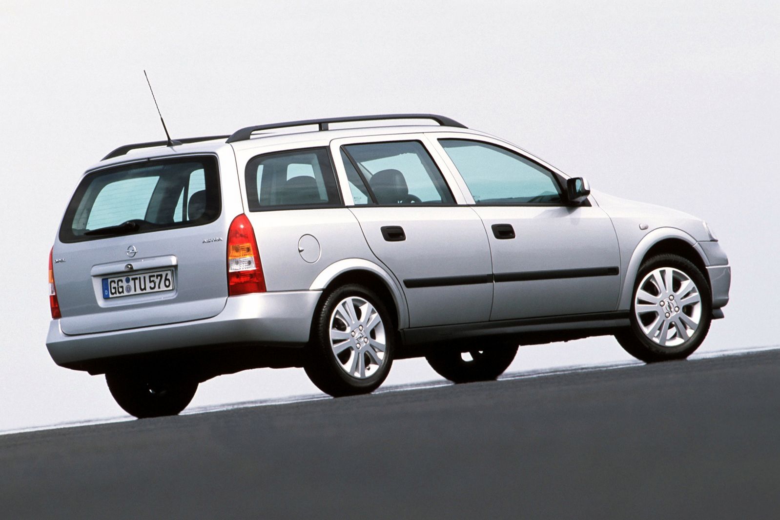 Opel Astra II