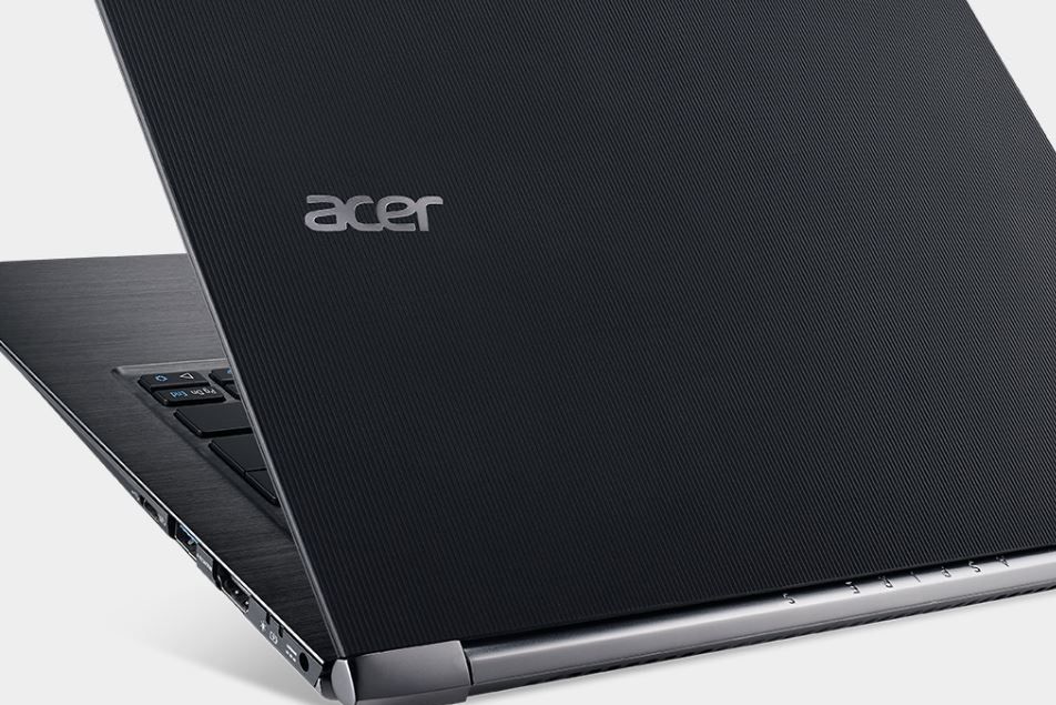 Nowe, ładne laptopy Acera: zobacz cienkiego Aspire S13 i metalową serię F