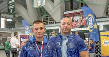 Brązowy medal dla zawodnika Sobieskiego Poznań na Młodzieżowych Mistrzostwach Polski w zapasach