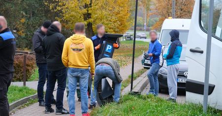 Ruszyła wymiana parkomatów w Lublinie. To fabrycznie nowe urządzenia, mają klawiaturę PIN-u karty, nie zacinają się [ZDJĘCIA]