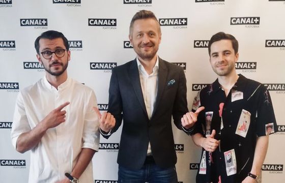Łukasz Wiśniowski i Jakub Polkowski w redakcji sportowej Canal+