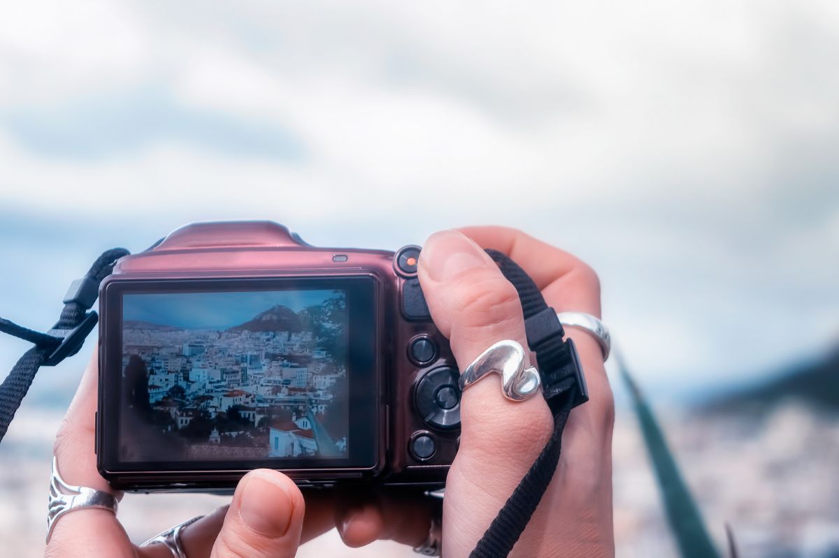 Kompaktowe aparaty cyfrowe wracają do łask? Coraz większe zainteresowanie miłośników fotografowania