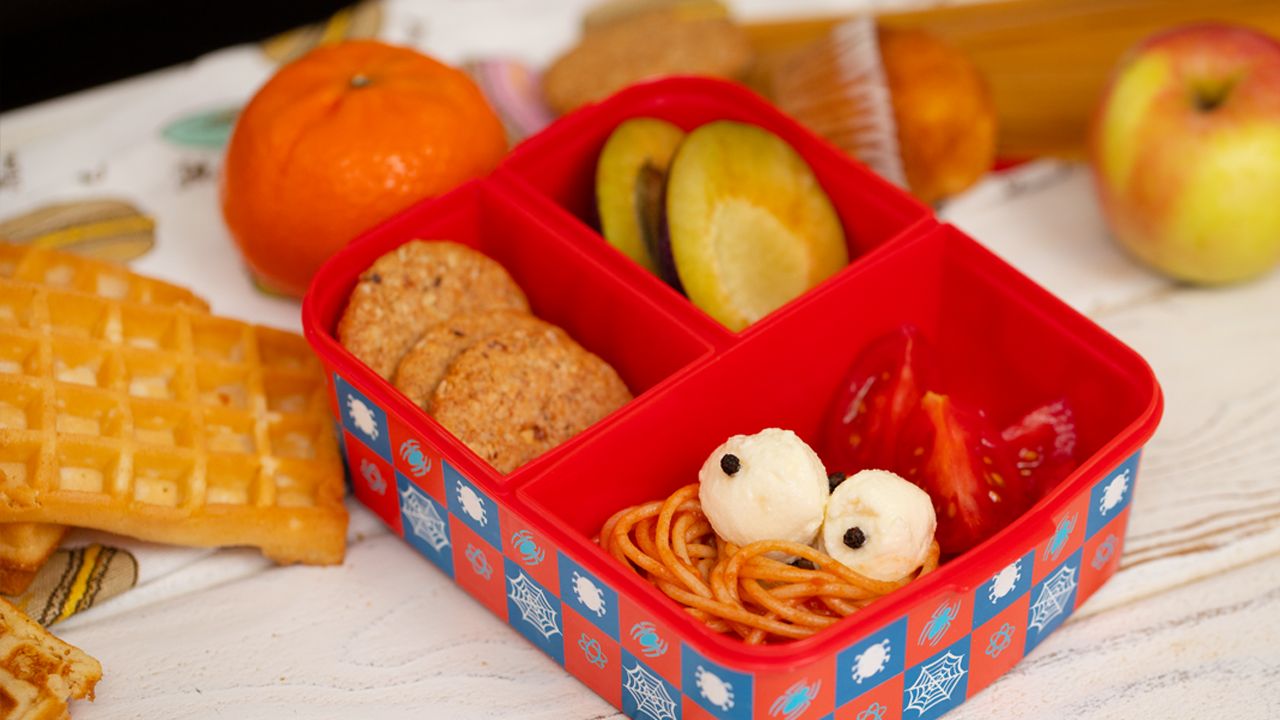 Lunchbox with pasta