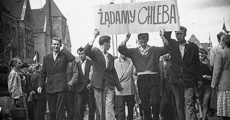 12 pytań o PRL. Prawda czy fałsz? Młodzi nie mają najmniejszych szans