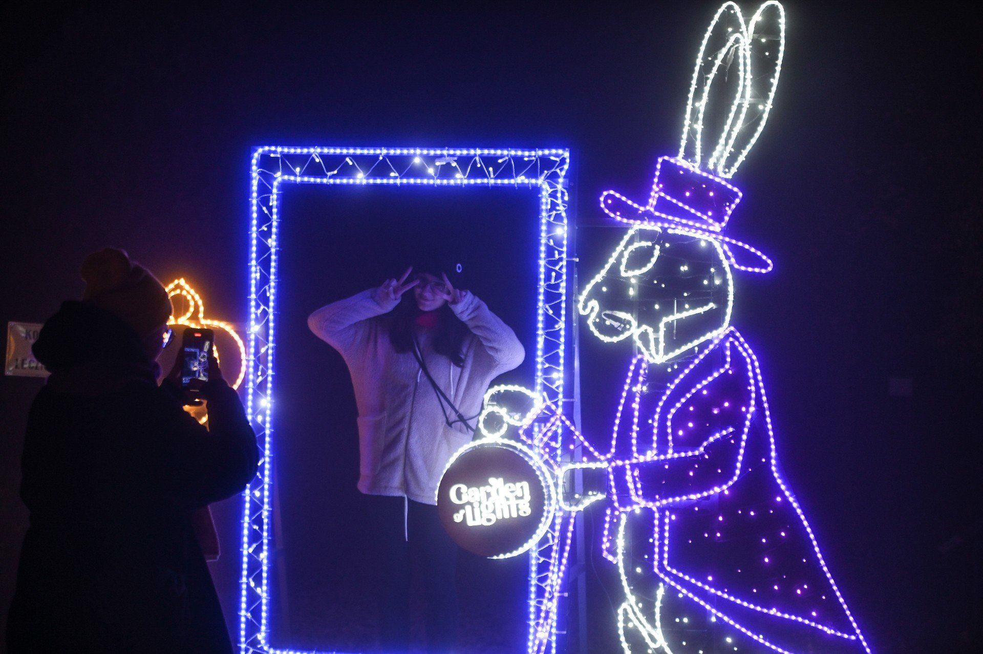 Garden Of Lights - Ogród Światła w Powsinie w 2024 zmienił się w krainę czarów Alicji. Jak będzie w tym roku?