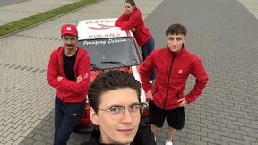 Zamienił rajdówkę na "Malucha". Wszystko po to, by pomagać dzieciom