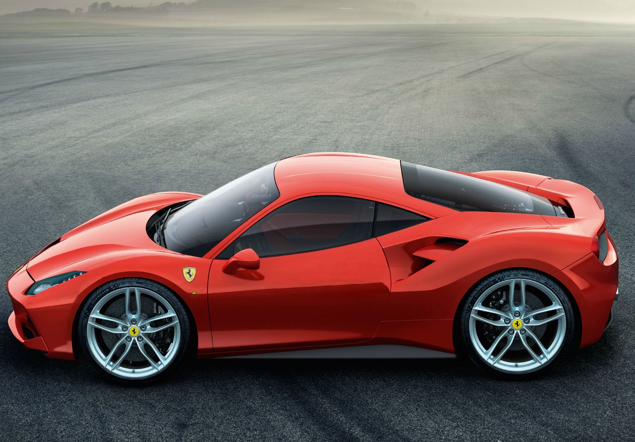 Nowy, podstawowy model Ferrari potwierdzony
