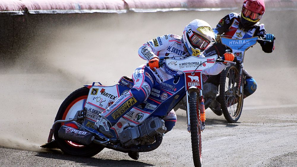 WP SportoweFakty / Grzegorz Jarosz / Wybrzeże - Orzeł. Maksim Bogdanow na prowadzeniu.