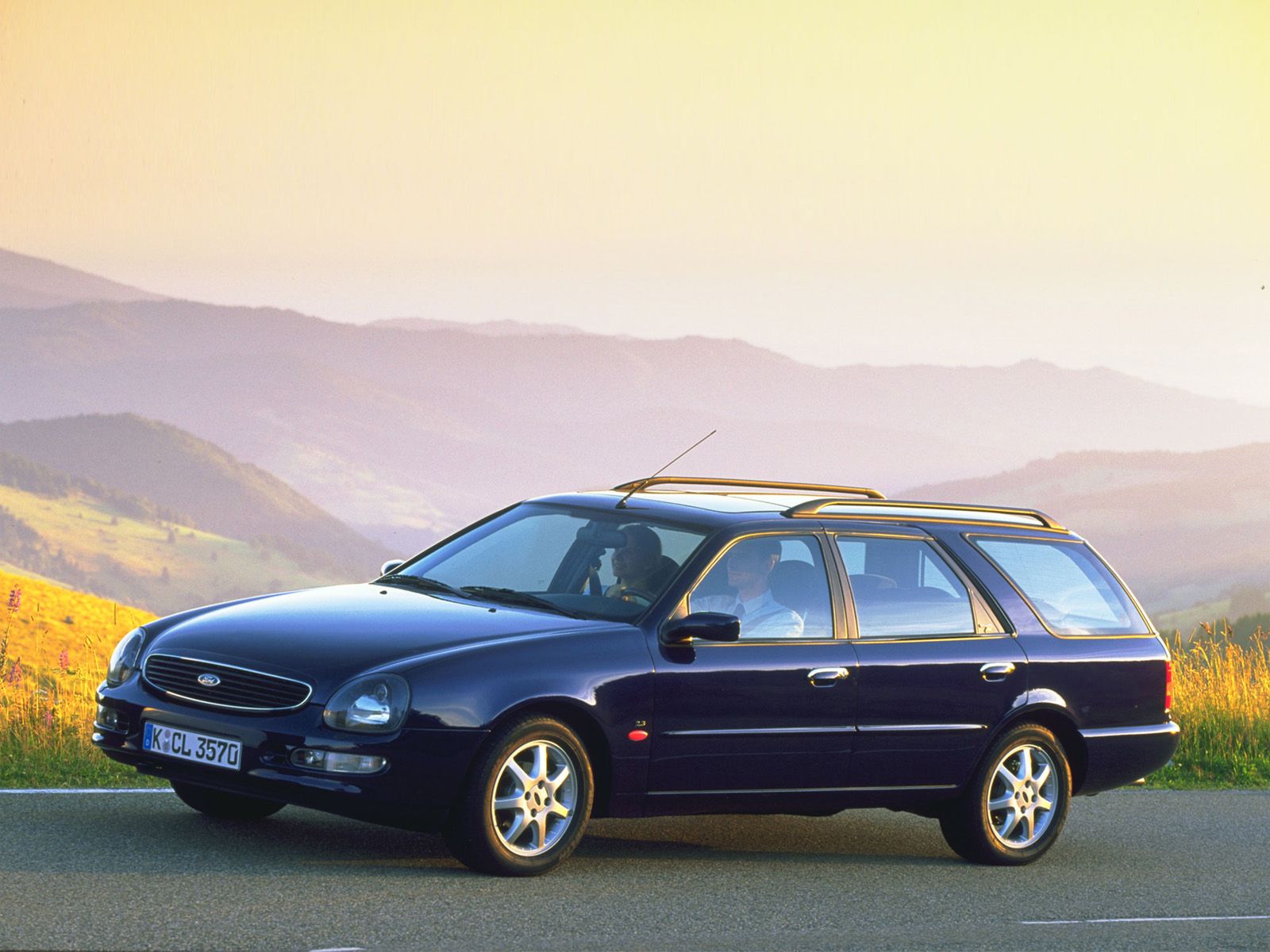 Ford Scorpio 5