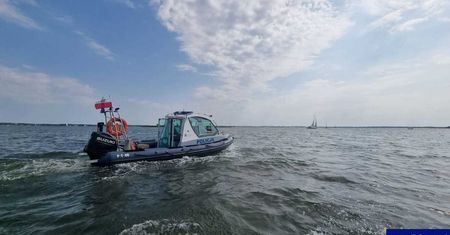 Zatrzymanie nietrzeźwego sternika na jeziorze Tałtowisko.