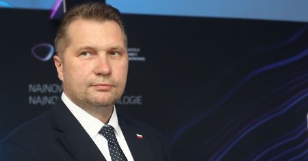 "Wiedźmin" jako lektura w szkole? Czarnek: nie widzę przeszkód