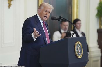 Amerykanie ocenili działania Trumpa. Wyniki sondażu