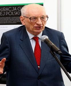 Pomnik Władysława Bartoszewskiego jeszcze w Sopocie nie stanął, ale już dzieli lokalnych polityków