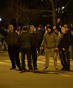 Znów niespokojnie w Legionowie. Poleciały butelki i kamienie