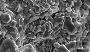 Naukowcy z Politechniki Krakowskiej zrewolucjonizują rynek? "Ten materiał jest lepszy niż beton"