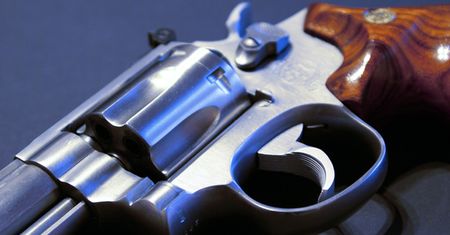 Lublin: zatrzymano kardiologa ws. nielegalnego posiadania broni