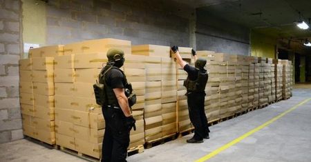 CBŚP rozbiło grupę przemytników papierosów. ''Sprawa jest rozwojowa''