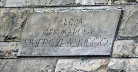 Ustawa dekomunizująca nie podoba się prezydentowi Gdańska