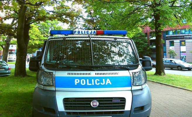 Kolejna fala kradzieży "na legendę" w Gdyni. Policja apeluje o pomoc w zatrzymaniu oszustów