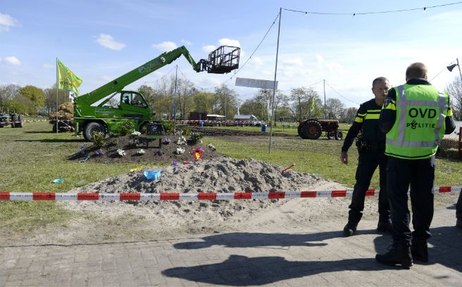 Tragiczny wypadek na pokazie zabytkowych aut w Holandii. Nie żyje 1 osoba, dzieci wśród rannych