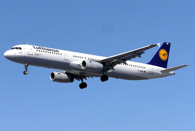 Airbus Lufthansy miał podobne problemy. Podczas lotu zaczął nagle tracić wysokość